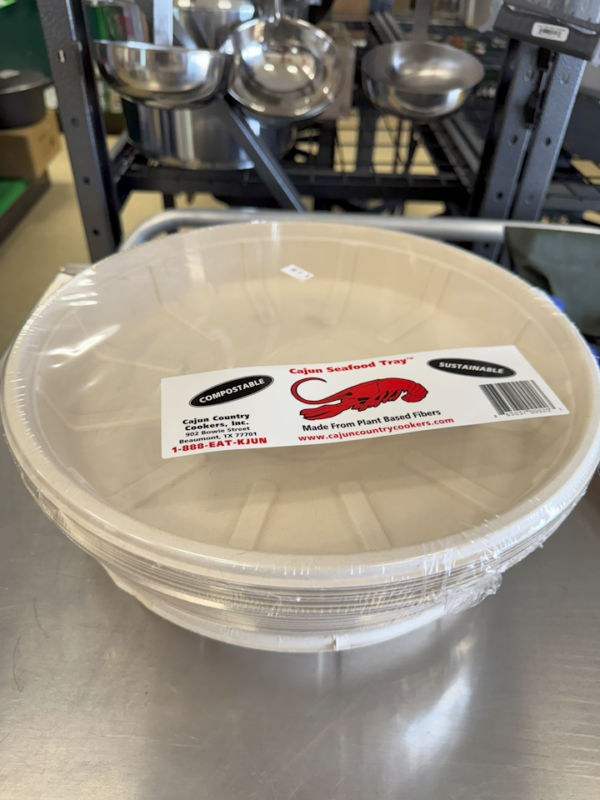 picture of a pack of disposable crawfish trays